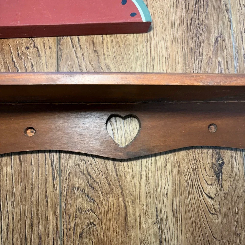 VTG Country Wood Wall Shelf Heart Cutout Watermelon Decor Farmhouse 20
